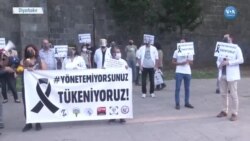 Sağlık Çalışanlarından ‘Tükeniyoruz’ Eylemi